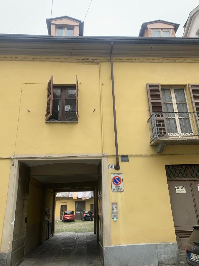 Modern Apartment Piazza Statuto Porta Susa Fs Turin Exterior foto