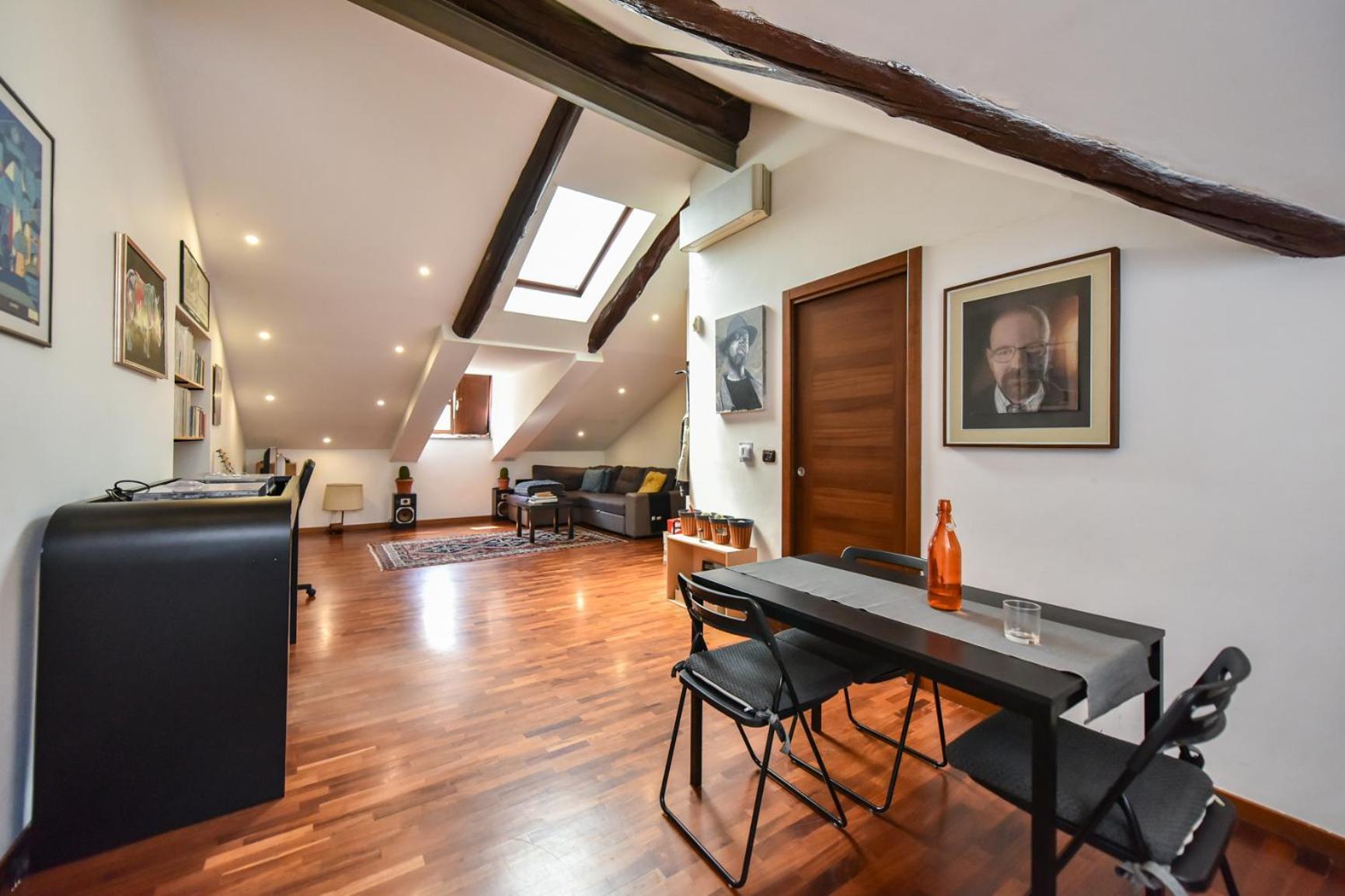 Modern Apartment Piazza Statuto Porta Susa Fs Turin Exterior foto