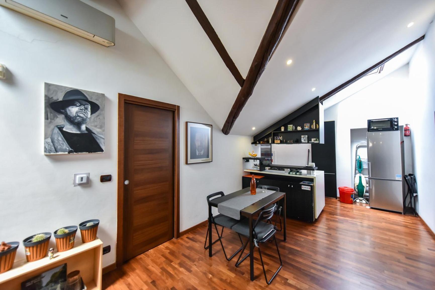 Modern Apartment Piazza Statuto Porta Susa Fs Turin Exterior foto