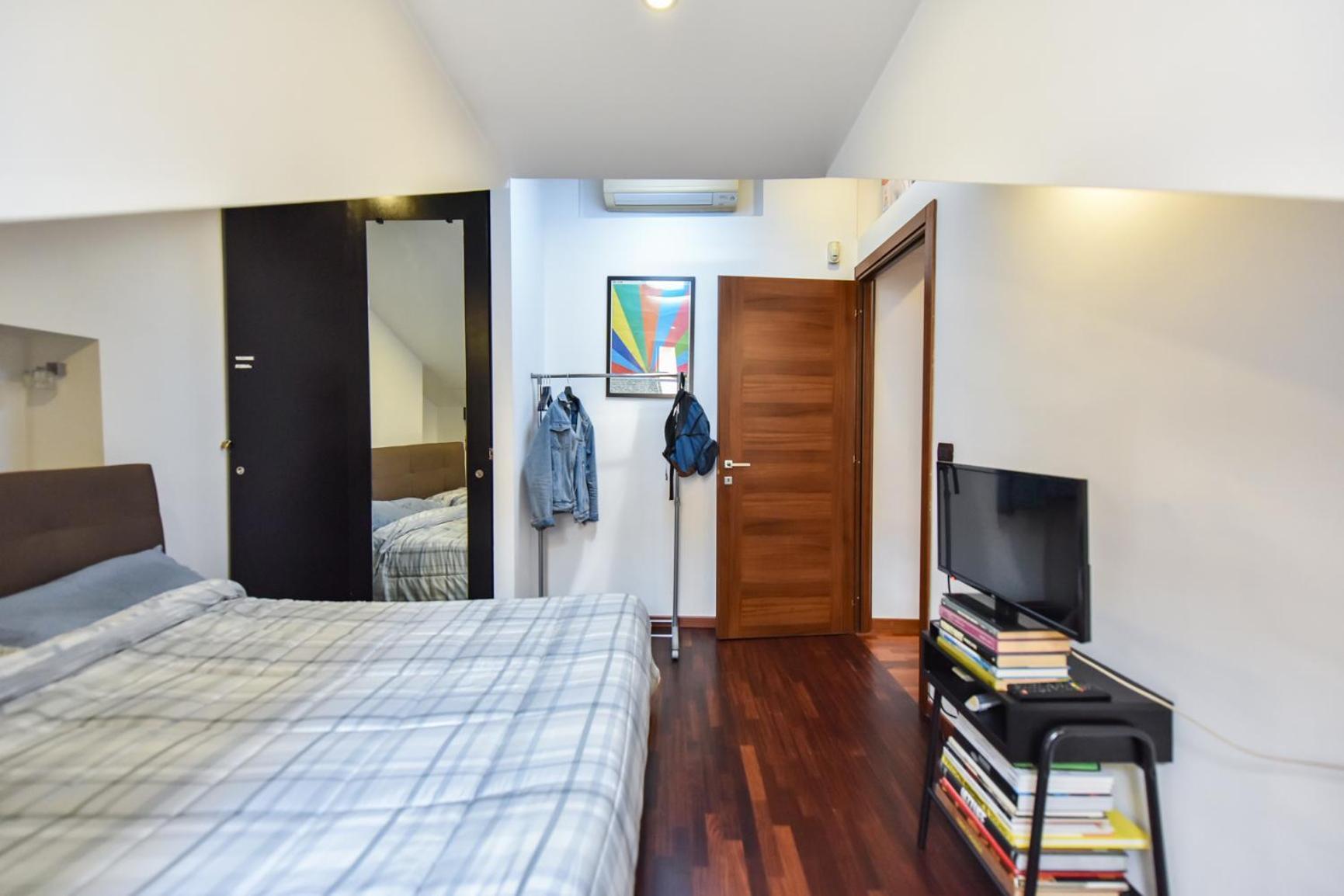Modern Apartment Piazza Statuto Porta Susa Fs Turin Exterior foto