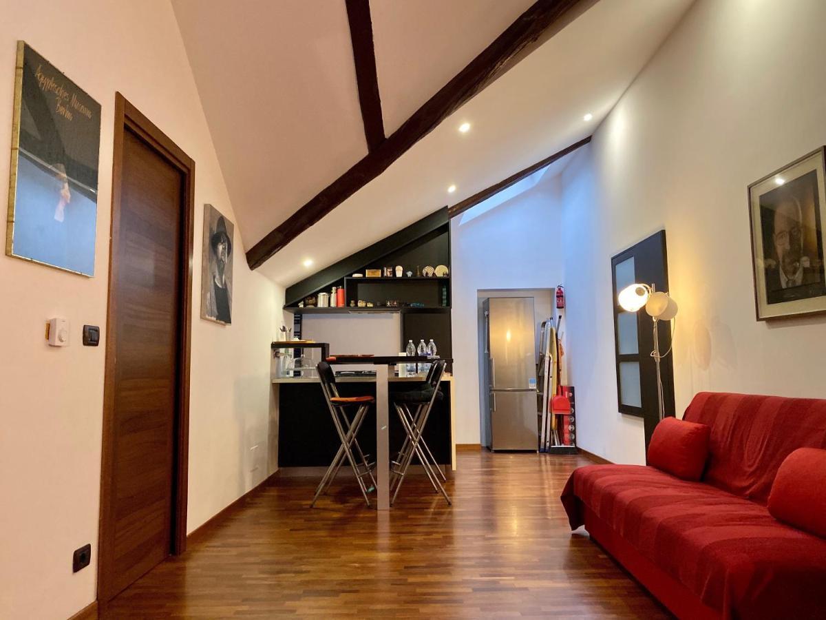Modern Apartment Piazza Statuto Porta Susa Fs Turin Exterior foto